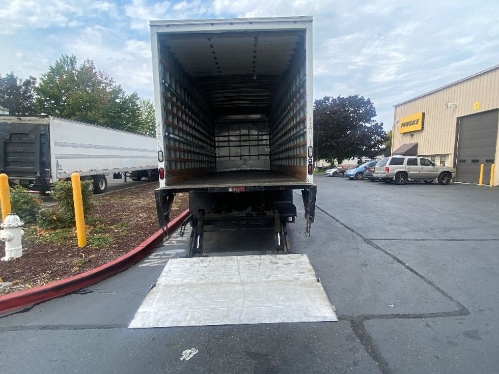 Medium Duty Box Truck-Light and Medium Duty Trucks-International-2018-4300-Kent-WA-47,296\n\t\tmiles-$ 54,000 - Image 9