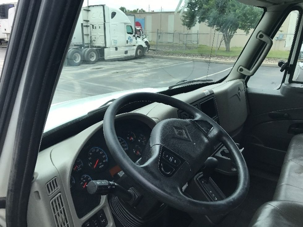 Medium Duty Box Truck-Light and Medium Duty Trucks-International-2018-4300-Lancaster-PA-122,838\n\t\tmiles-$ 50,500 - Image 17