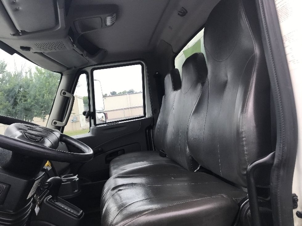 Medium Duty Box Truck-Light and Medium Duty Trucks-International-2018-4300-Lancaster-PA-122,838\n\t\tmiles-$ 50,500 - Image 19