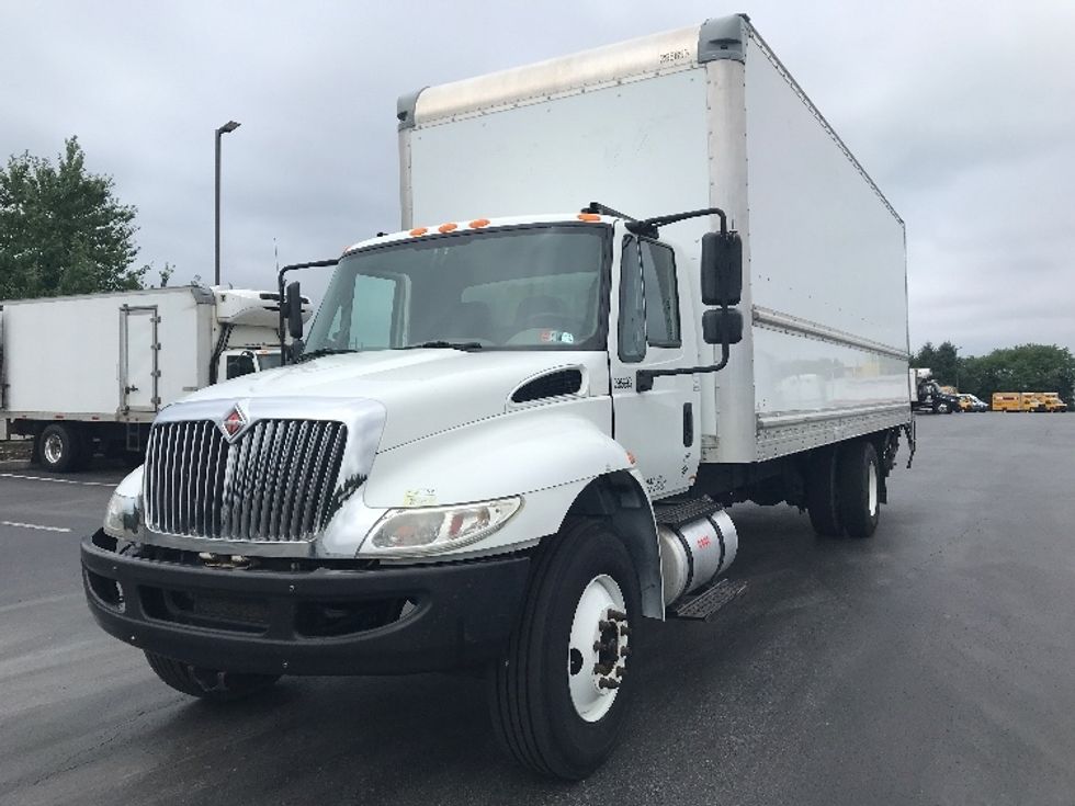 Medium Duty Box Truck-Light and Medium Duty Trucks-International-2018-4300-Lancaster-PA-122,838\n\t\tmiles-$ 50,500 - Image 3
