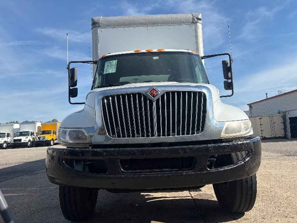 Medium Duty Box Truck-Light and Medium Duty Trucks-International-2018-4300-Lansing-MI-315,511\n\t\tmiles-$ 21,000 - Image 2