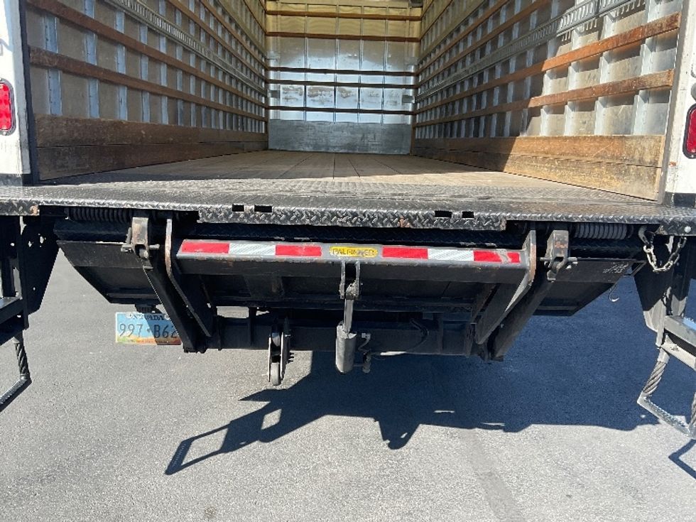 Medium Duty Box Truck-Light and Medium Duty Trucks-International-2018-4300-Las Vegas-NV-104,728\n\t\tmiles-$ 53,250 - Image 10