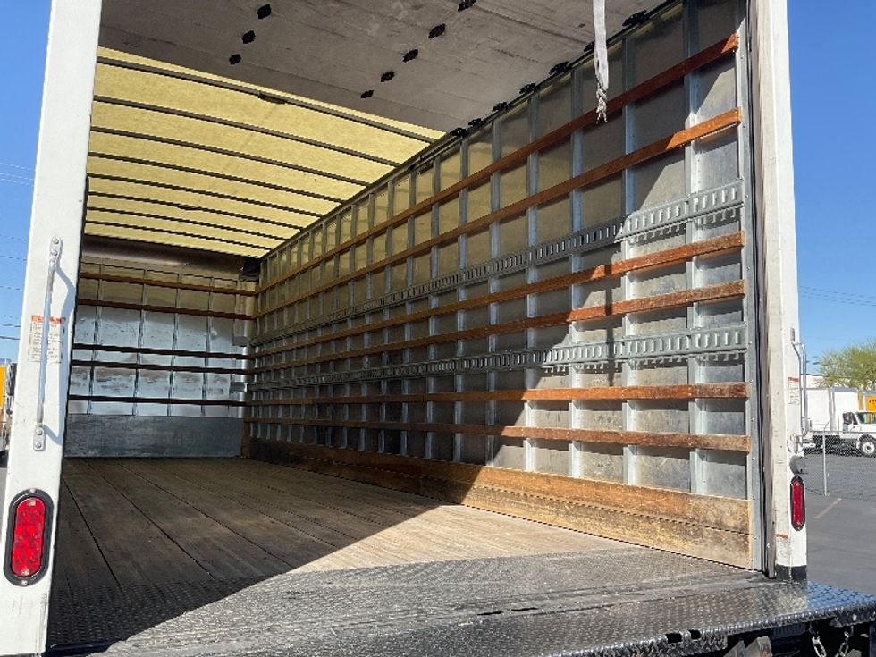 Medium Duty Box Truck-Light and Medium Duty Trucks-International-2018-4300-Las Vegas-NV-104,728\n\t\tmiles-$ 53,250 - Image 12