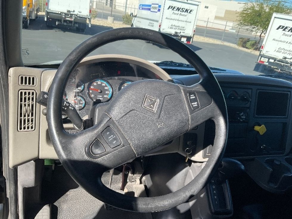 Medium Duty Box Truck-Light and Medium Duty Trucks-International-2018-4300-Las Vegas-NV-104,728\n\t\tmiles-$ 53,250 - Image 18