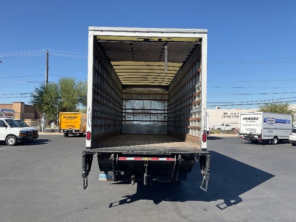 Medium Duty Box Truck-Light and Medium Duty Trucks-International-2018-4300-Las Vegas-NV-104,728\n\t\tmiles-$ 53,250 - Image 8