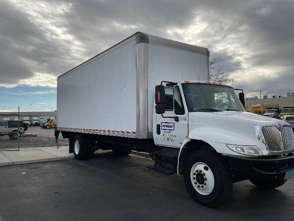 Medium Duty Box Truck-Light and Medium Duty Trucks-International-2018-4300-Las Vegas-NV-109,000\n\t\tmiles-$ 51,750 - Image 1