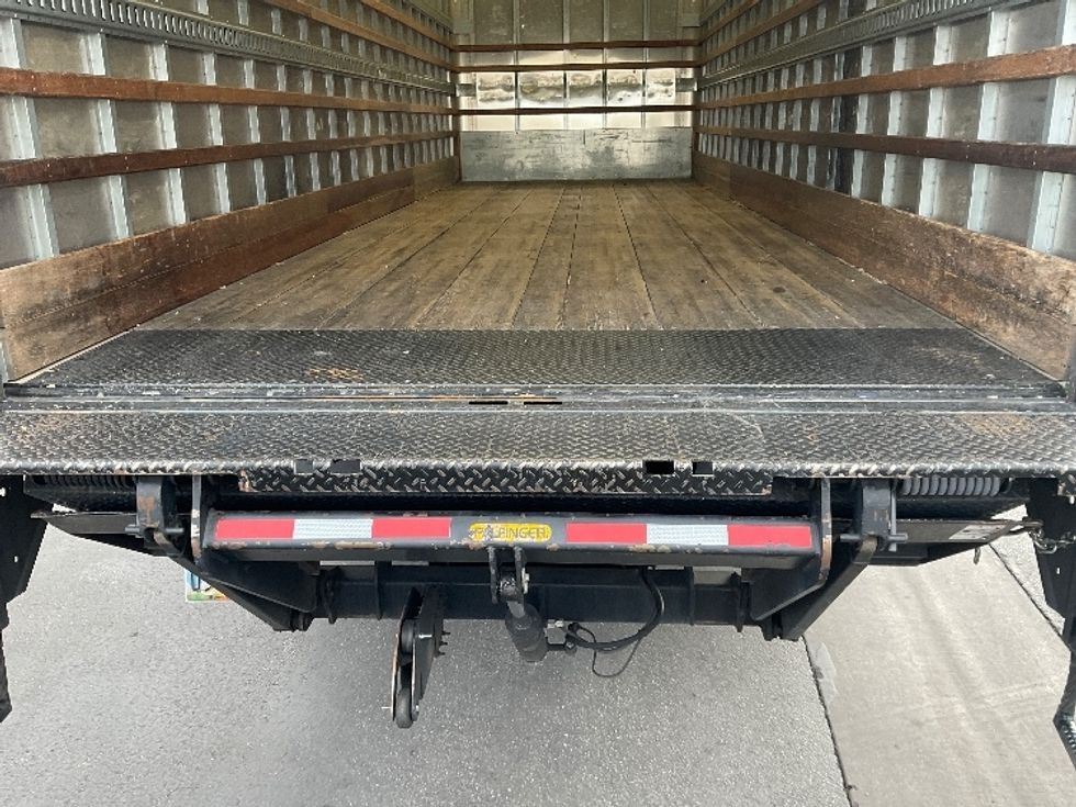 Medium Duty Box Truck-Light and Medium Duty Trucks-International-2018-4300-Las Vegas-NV-109,000\n\t\tmiles-$ 51,750 - Image 10