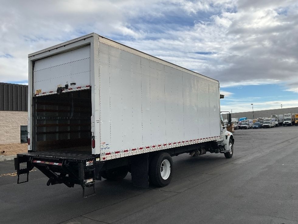 Medium Duty Box Truck-Light and Medium Duty Trucks-International-2018-4300-Las Vegas-NV-109,000\n\t\tmiles-$ 51,750 - Image 13