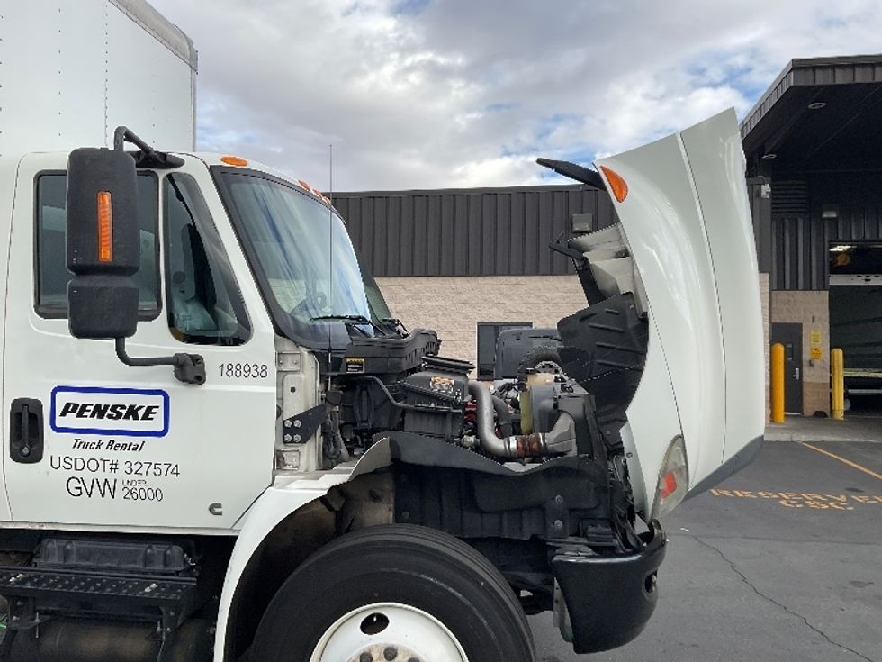 Medium Duty Box Truck-Light and Medium Duty Trucks-International-2018-4300-Las Vegas-NV-109,000\n\t\tmiles-$ 51,750 - Image 23