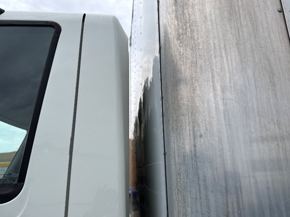 Medium Duty Box Truck-Light and Medium Duty Trucks-International-2018-4300-Las Vegas-NV-109,000\n\t\tmiles-$ 51,750 - Image 25