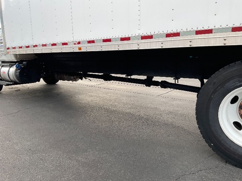 Medium Duty Box Truck-Light and Medium Duty Trucks-International-2018-4300-Las Vegas-NV-109,000\n\t\tmiles-$ 51,750 - Image 5
