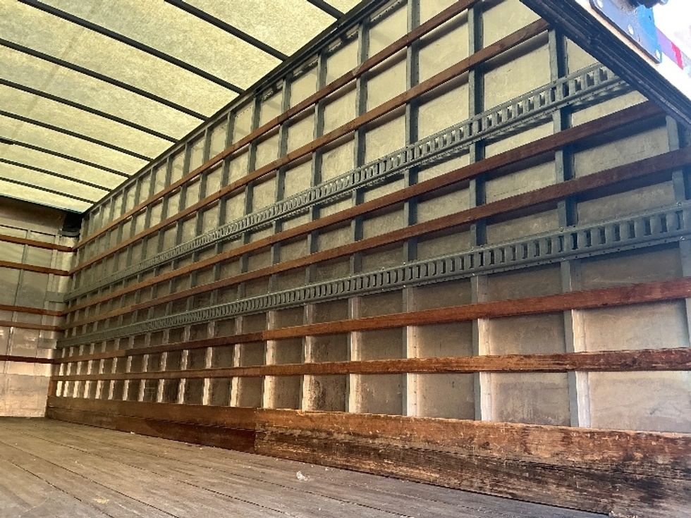 Medium Duty Box Truck-Light and Medium Duty Trucks-International-2018-4300-Las Vegas-NV-115,879\n\t\tmiles-$ 52,250 - Image 12