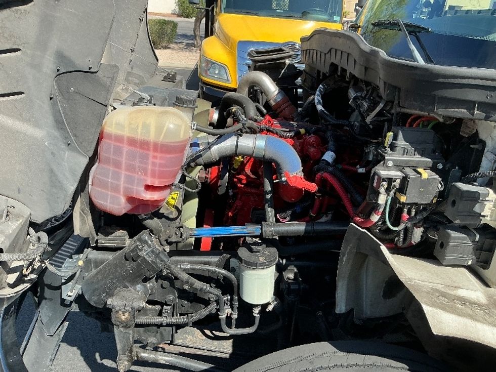 Medium Duty Box Truck-Light and Medium Duty Trucks-International-2018-4300-Las Vegas-NV-117,029\n\t\tmiles-$ 51,250 - Image 24