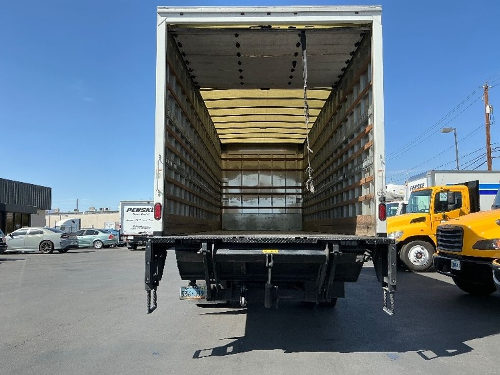 Medium Duty Box Truck-Light and Medium Duty Trucks-International-2018-4300-Las Vegas-NV-117,029\n\t\tmiles-$ 51,250 - Image 8