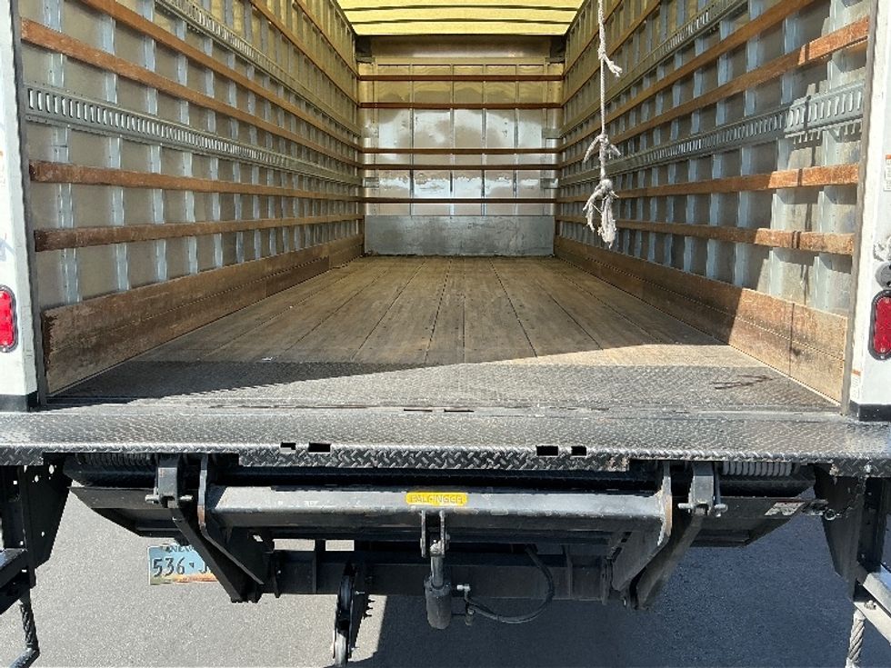 Medium Duty Box Truck-Light and Medium Duty Trucks-International-2018-4300-Las Vegas-NV-117,029\n\t\tmiles-$ 51,250 - Image 9