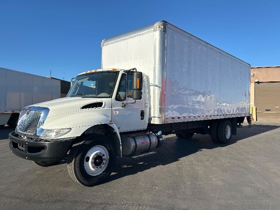 Medium Duty Box Truck-Light and Medium Duty Trucks-International-2018-4300-Las Vegas-NV-93,724\n\t\tmiles-$ 53,250 - Image 3