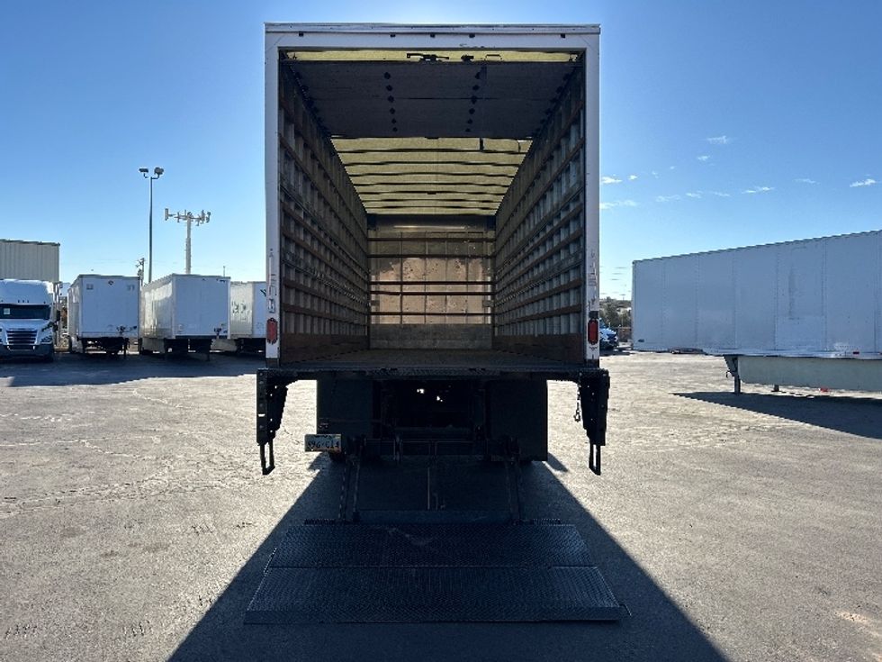 Medium Duty Box Truck-Light and Medium Duty Trucks-International-2018-4300-Las Vegas-NV-93,724\n\t\tmiles-$ 53,250 - Image 9