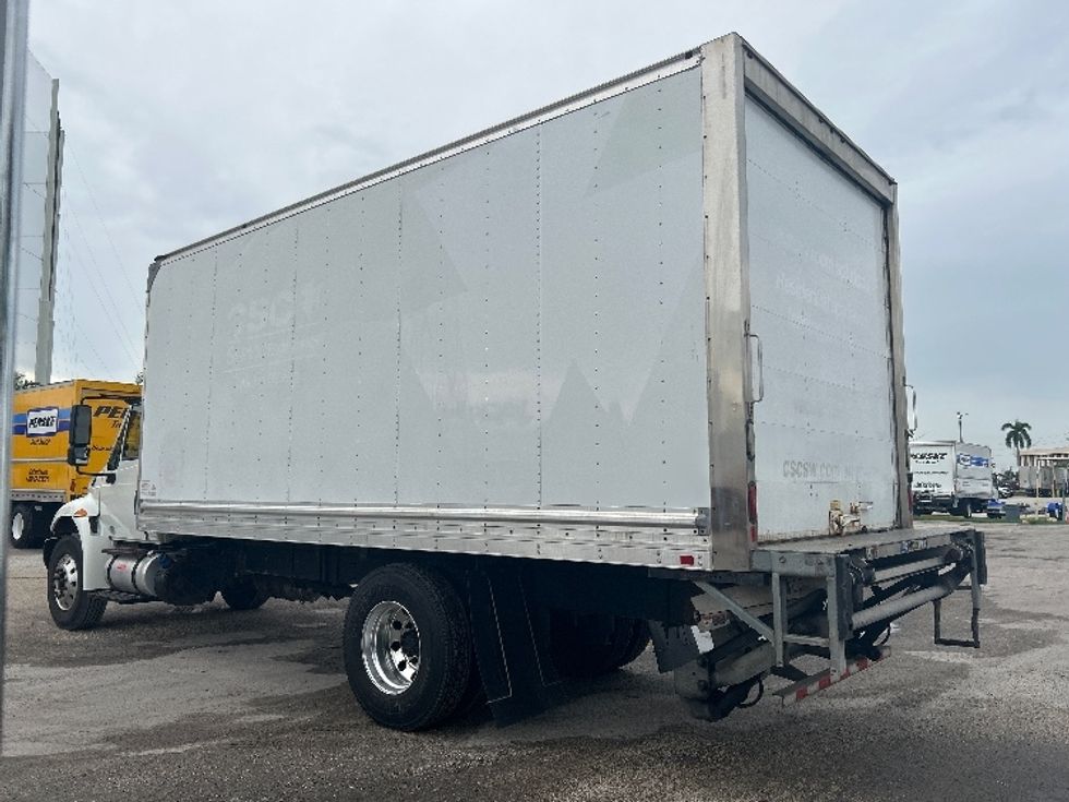 Medium Duty Box Truck-Light and Medium Duty Trucks-International-2018-4300-Medley-FL-146,546\n\t\tmiles-$ 37,250 - Image 6