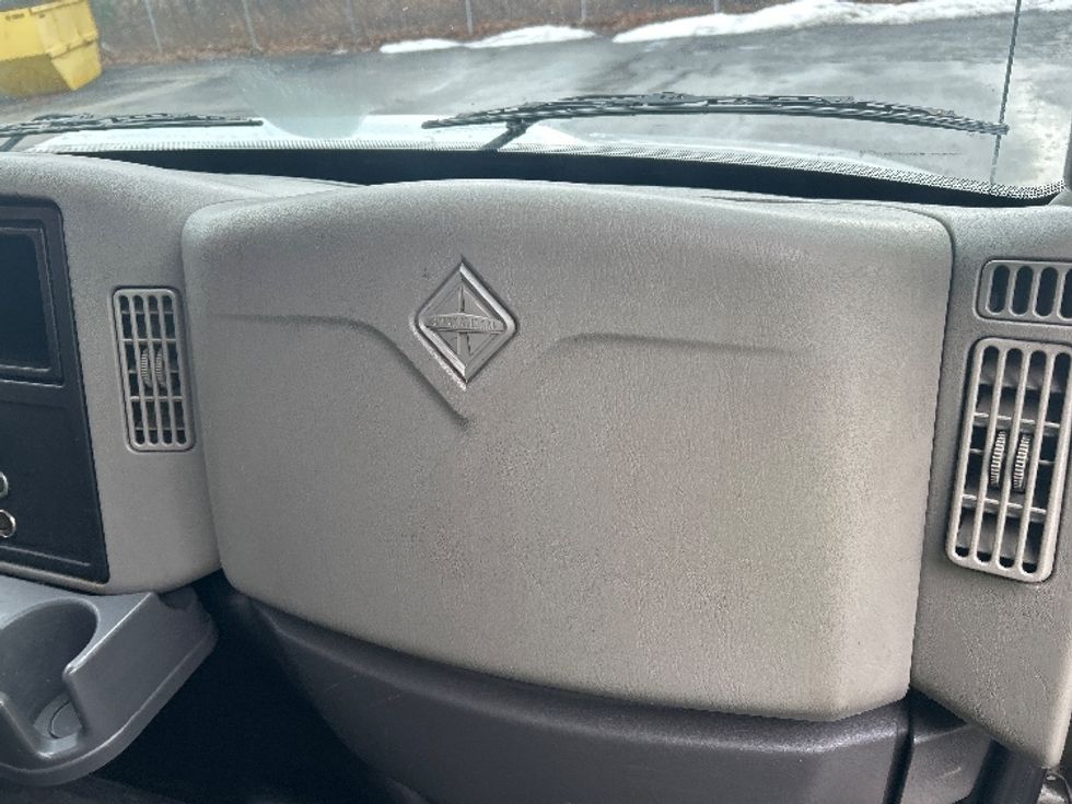 Medium Duty Box Truck-Light and Medium Duty Trucks-International-2018-4300-Middlefield-OH-201,156\n\t\tmiles-$ 38,250 - Image 20