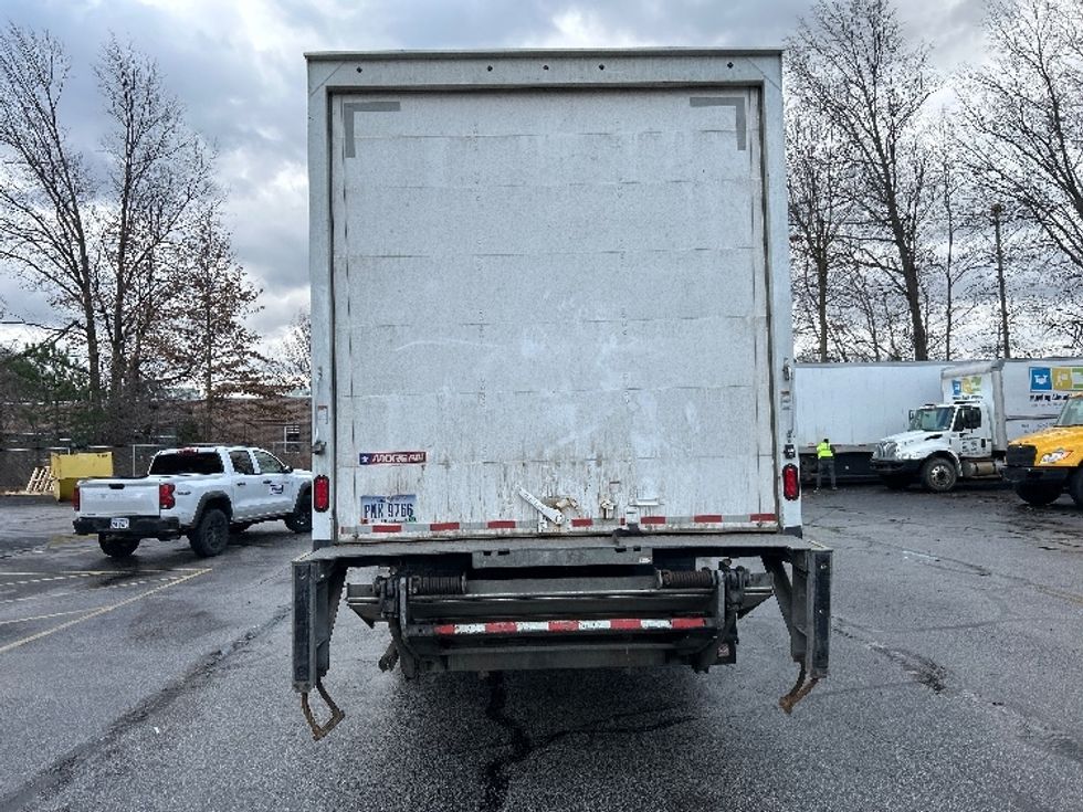 Medium Duty Box Truck-Light and Medium Duty Trucks-International-2018-4300-Middlefield-OH-201,156\n\t\tmiles-$ 38,250 - Image 7