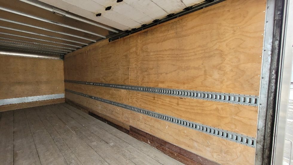 Medium Duty Box Truck-Light and Medium Duty Trucks-International-2018-4300-Mississauga-ON-206,500\n\t\tkm-$ 64,250 - Image 12