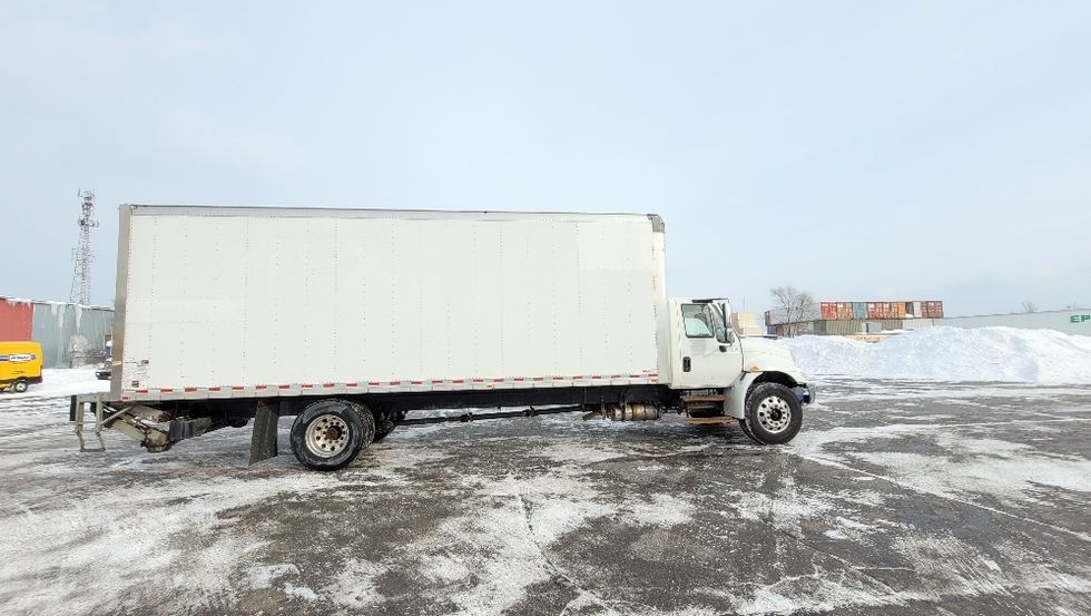Medium Duty Box Truck-Light and Medium Duty Trucks-International-2018-4300-Mississauga-ON-206,500\n\t\tkm-$ 64,250 - Image 15