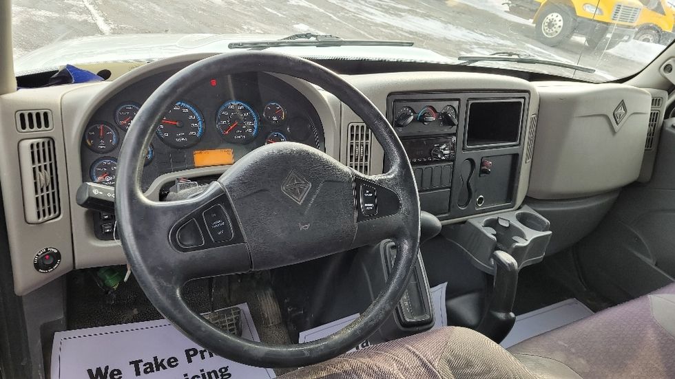 Medium Duty Box Truck-Light and Medium Duty Trucks-International-2018-4300-Mississauga-ON-206,500\n\t\tkm-$ 64,250 - Image 18