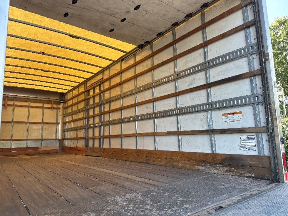 Medium Duty Box Truck-Light and Medium Duty Trucks-International-2018-4300-Nashville (Mount Juliet)-TN-163,709\n\t\tmiles-$ 47,000 - Image 11