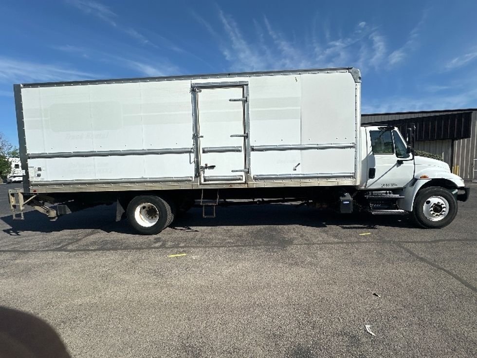Medium Duty Box Truck-Light and Medium Duty Trucks-International-2018-4300-Nashville (Mount Juliet)-TN-163,709\n\t\tmiles-$ 47,000 - Image 15