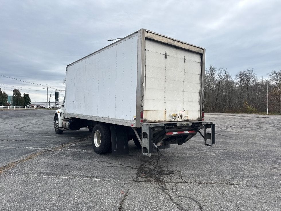 Medium Duty Box Truck-Light and Medium Duty Trucks-International-2018-4300-New Bedford-MA-116,710\n\t\tmiles-$ 37,250 - Image 6