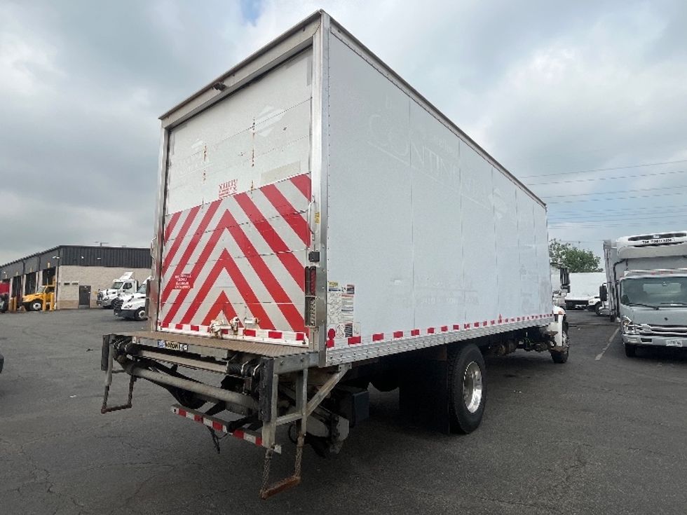 Medium Duty Box Truck-Light and Medium Duty Trucks-International-2018-4300-North Bergen-NJ-210,320\n\t\tmiles-$ 33,250 - Image 13