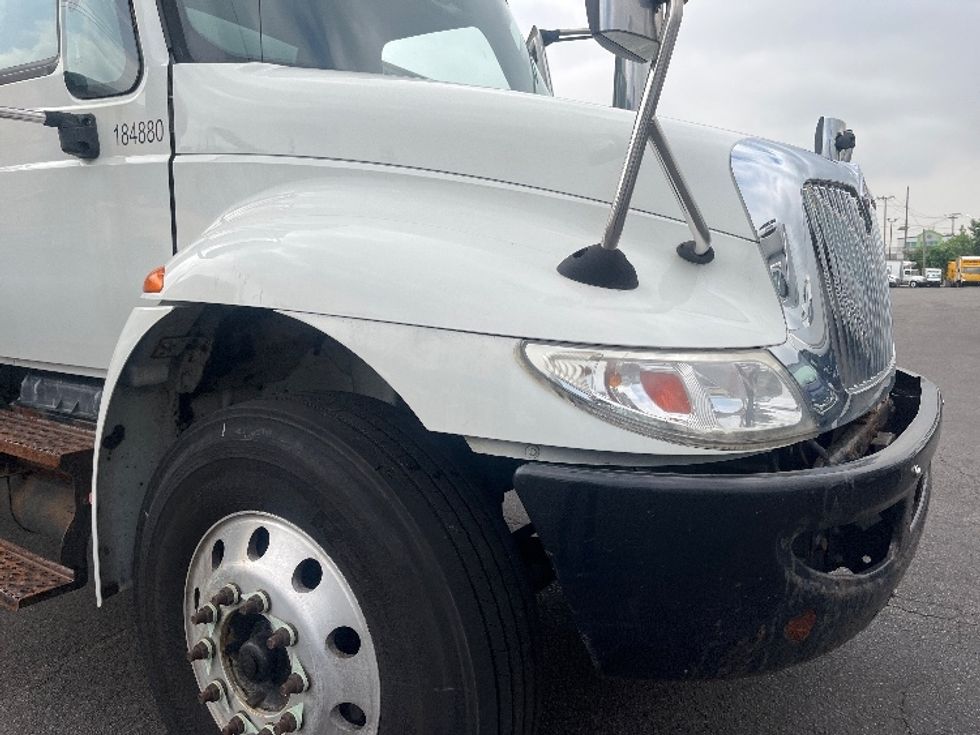 Medium Duty Box Truck-Light and Medium Duty Trucks-International-2018-4300-North Bergen-NJ-210,320\n\t\tmiles-$ 33,250 - Image 29