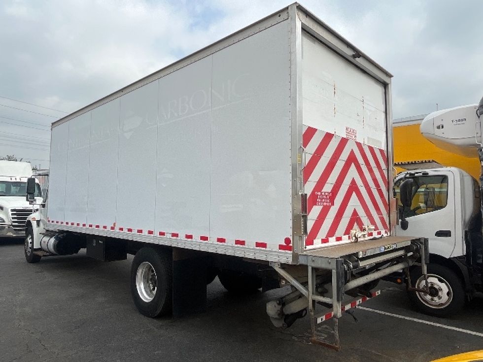 Medium Duty Box Truck-Light and Medium Duty Trucks-International-2018-4300-North Bergen-NJ-210,320\n\t\tmiles-$ 33,250 - Image 6