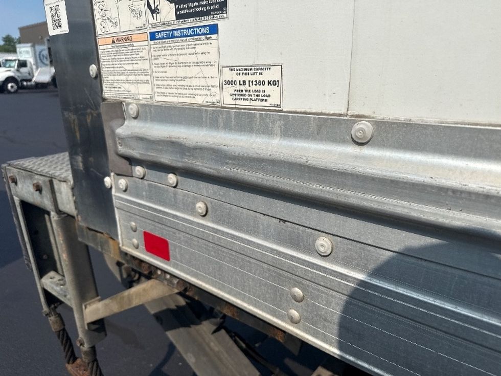 Medium Duty Box Truck-Light and Medium Duty Trucks-International-2018-4300-Norton-MA-232,704\n\t\tmiles-$ 39,000 - Image 27