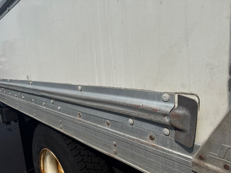 Medium Duty Box Truck-Light and Medium Duty Trucks-International-2018-4300-Norton-MA-232,704\n\t\tmiles-$ 39,000 - Image 28