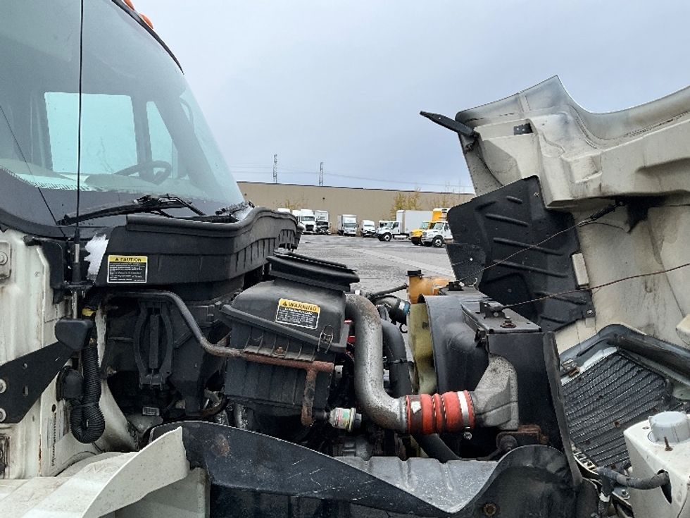 Medium Duty Box Truck-Light and Medium Duty Trucks-International-2018-4300-Ottawa-ON-371,470\n\t\tkm-$ 36,500 - Image 23
