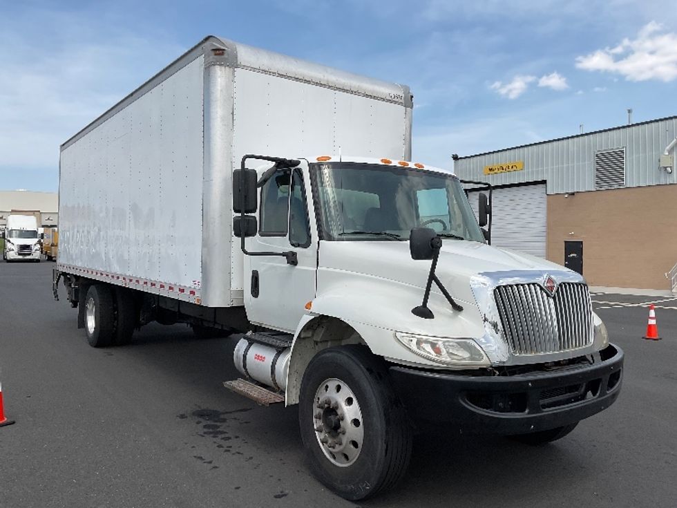 Medium Duty Box Truck-Light and Medium Duty Trucks-International-2018-4300-Philadelphia-PA-223,181\n\t\tmiles-$ 37,500 - Image 1