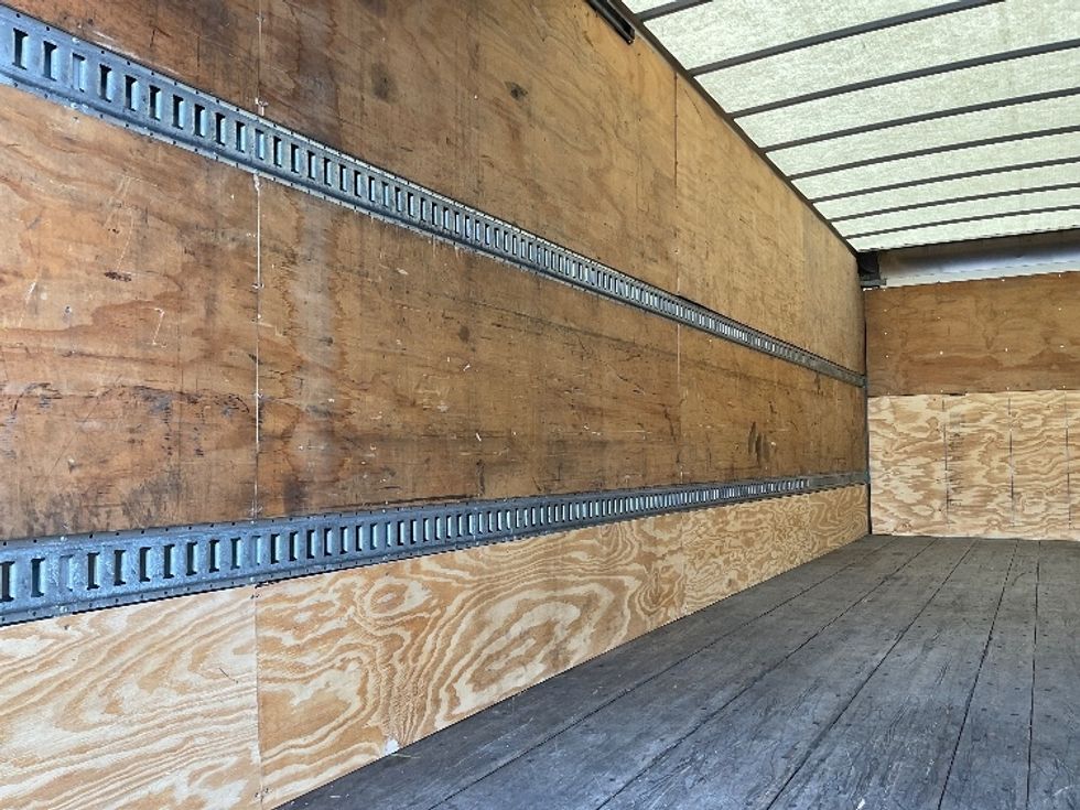 Medium Duty Box Truck-Light and Medium Duty Trucks-International-2018-4300-Philadelphia-PA-223,181\n\t\tmiles-$ 37,500 - Image 11