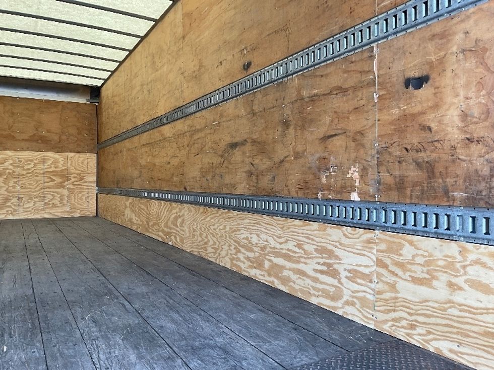 Medium Duty Box Truck-Light and Medium Duty Trucks-International-2018-4300-Philadelphia-PA-223,181\n\t\tmiles-$ 37,500 - Image 12
