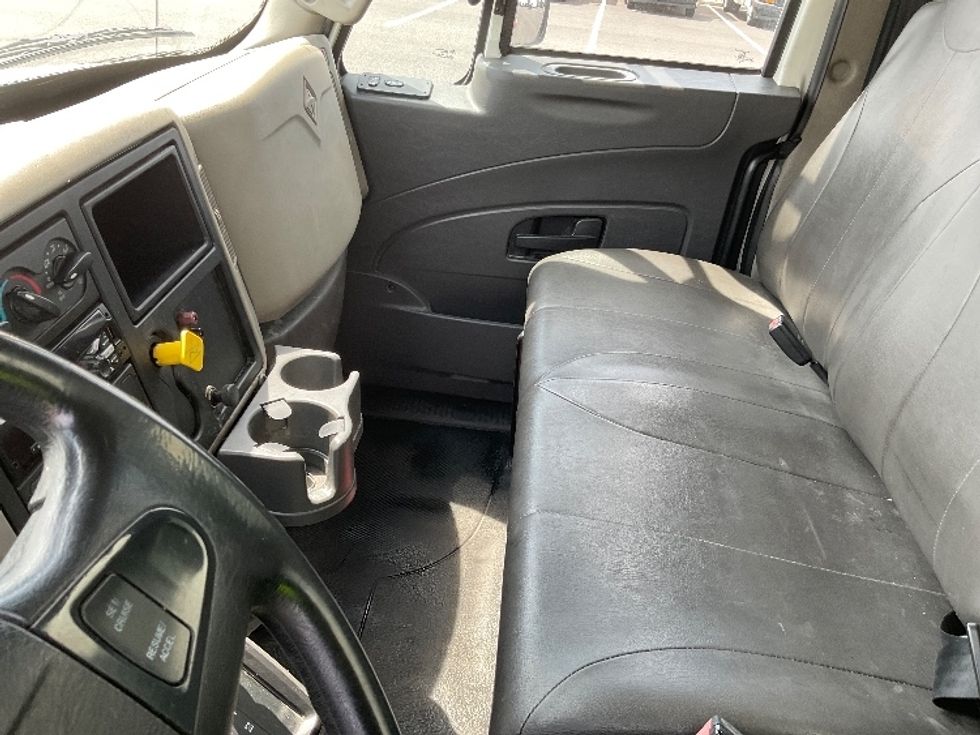 Medium Duty Box Truck-Light and Medium Duty Trucks-International-2018-4300-Philadelphia-PA-223,181\n\t\tmiles-$ 37,500 - Image 19