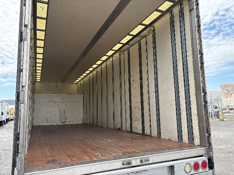 Medium Duty Box Truck-Light and Medium Duty Trucks-International-2018-4300-Phoenix-AZ-159,400\n\t\tmiles-$ 53,250 - Image 11