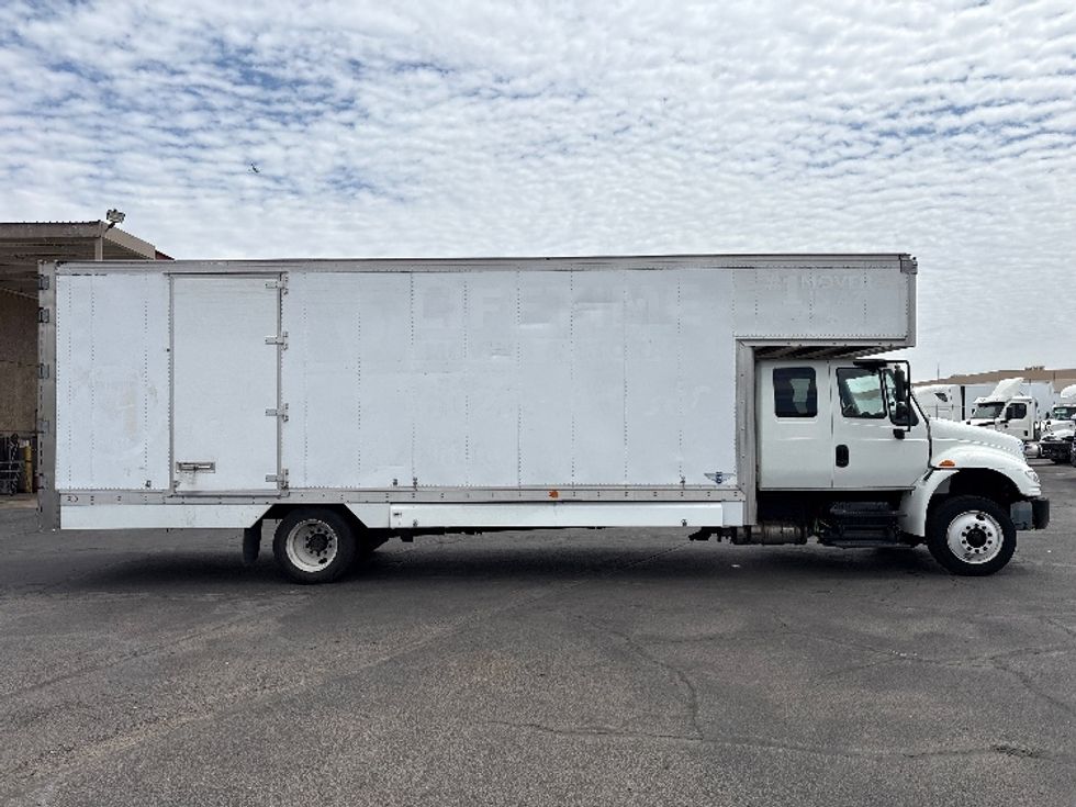 Medium Duty Box Truck-Light and Medium Duty Trucks-International-2018-4300-Phoenix-AZ-159,400\n\t\tmiles-$ 53,250 - Image 14
