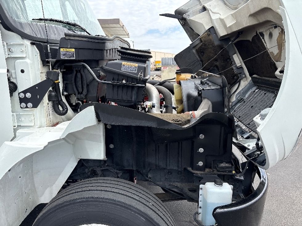 Medium Duty Box Truck-Light and Medium Duty Trucks-International-2018-4300-Phoenix-AZ-159,400\n\t\tmiles-$ 53,250 - Image 22