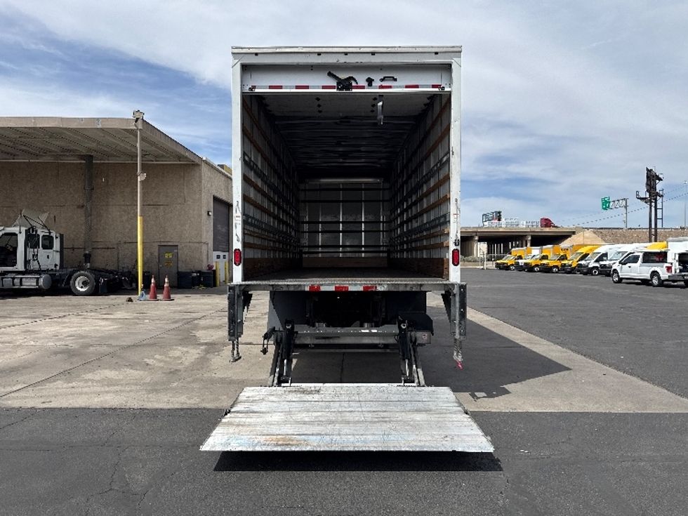Medium Duty Box Truck-Light and Medium Duty Trucks-International-2018-4300-Phoenix-AZ-196,435\n\t\tmiles-$ 43,000 - Image 9