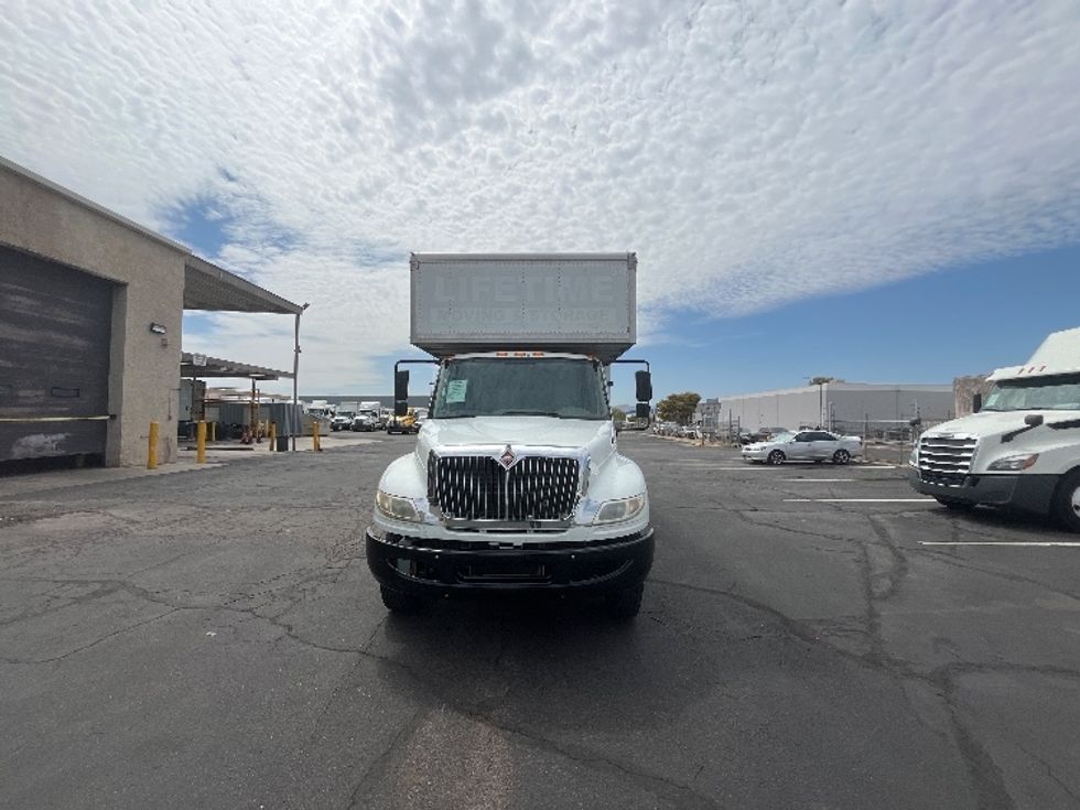 Medium Duty Box Truck-Light and Medium Duty Trucks-International-2018-4300-Phoenix-AZ-197,064\n\t\tmiles-$ 48,000 - Image 2