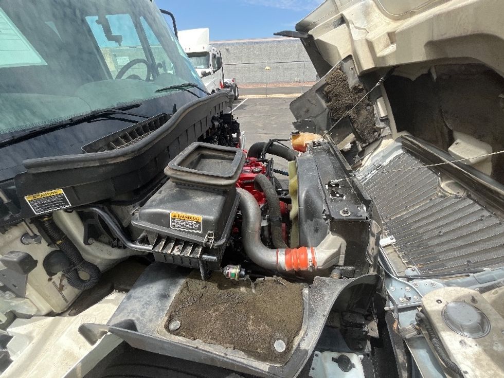 Medium Duty Box Truck-Light and Medium Duty Trucks-International-2018-4300-Phoenix-AZ-197,064\n\t\tmiles-$ 48,000 - Image 20