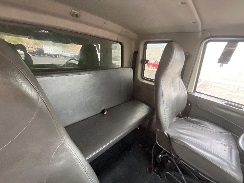 Medium Duty Box Truck-Light and Medium Duty Trucks-International-2018-4300-Phoenix-AZ-197,064\n\t\tmiles-$ 48,000 - Image 23