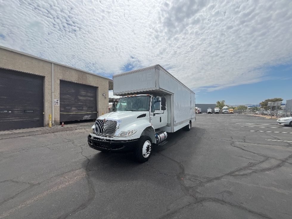 Medium Duty Box Truck-Light and Medium Duty Trucks-International-2018-4300-Phoenix-AZ-197,064\n\t\tmiles-$ 48,000 - Image 3