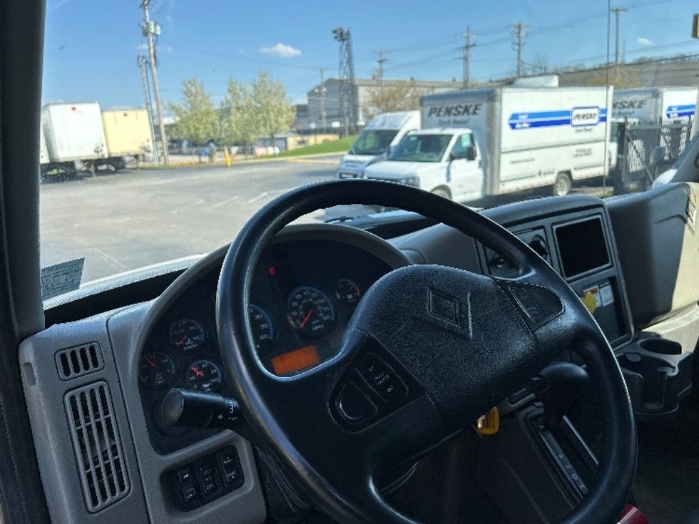 Medium Duty Box Truck-Light and Medium Duty Trucks-International-2018-4300-Pittsburgh-PA-235,000\n\t\tmiles-$ 34,000 - Image 17