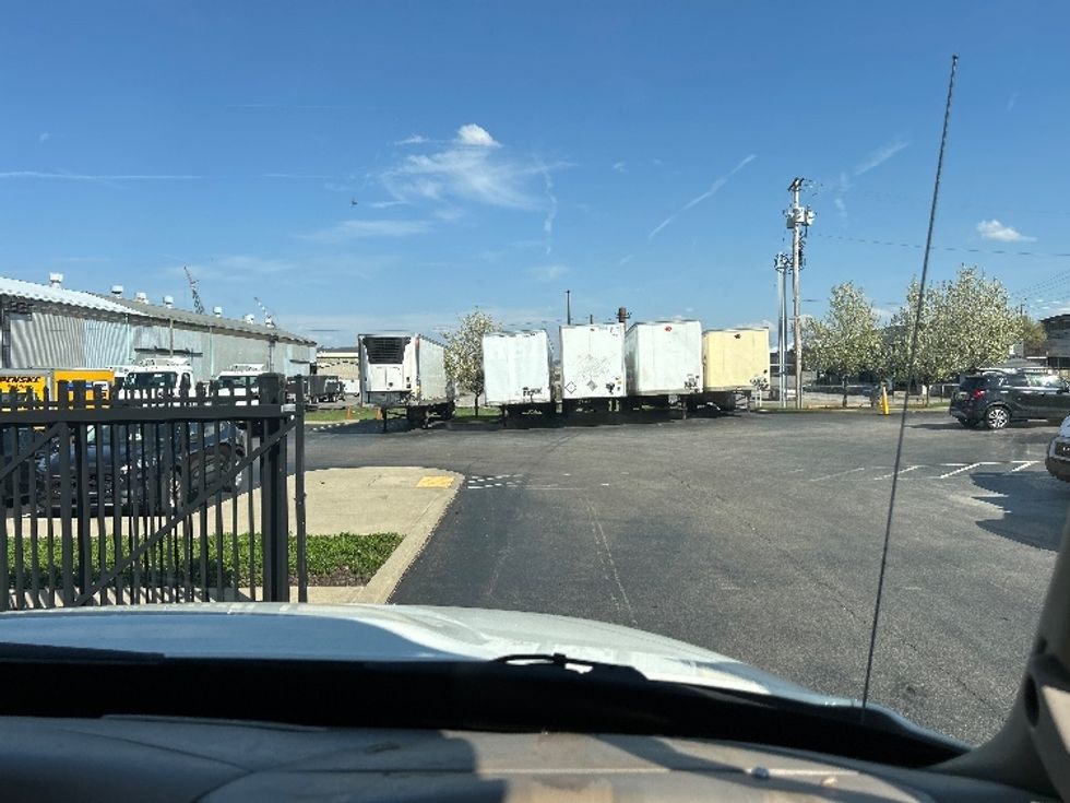 Medium Duty Box Truck-Light and Medium Duty Trucks-International-2018-4300-Pittsburgh-PA-235,000\n\t\tmiles-$ 34,000 - Image 21